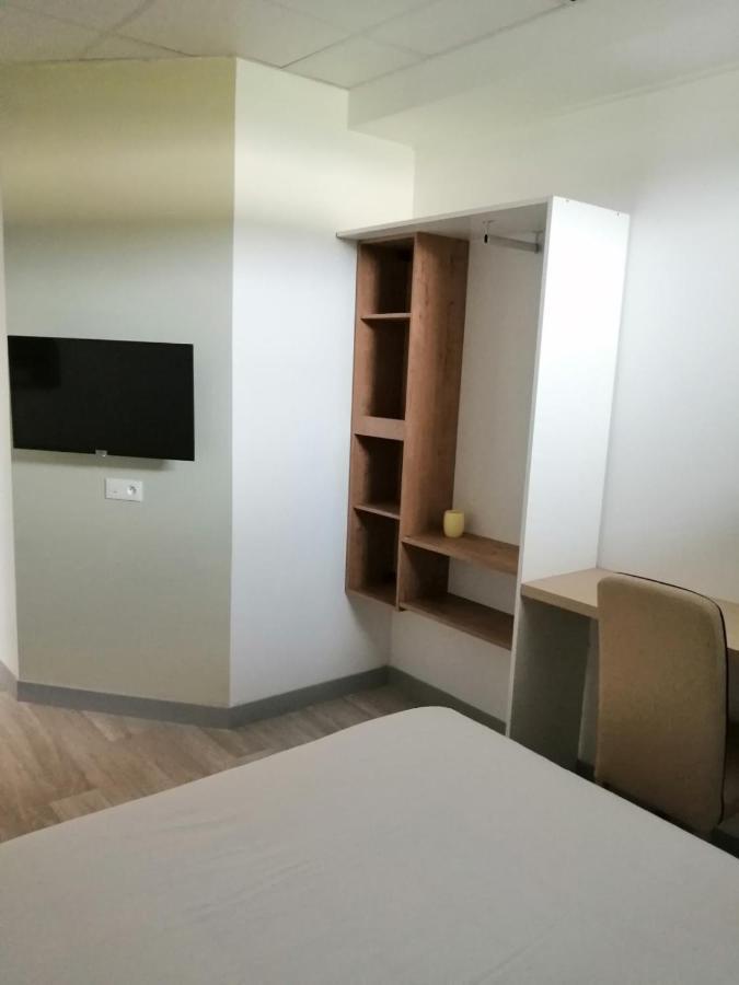 Appartel 76 Chambres Rouxmesnil-Bouteilles Zewnętrze zdjęcie