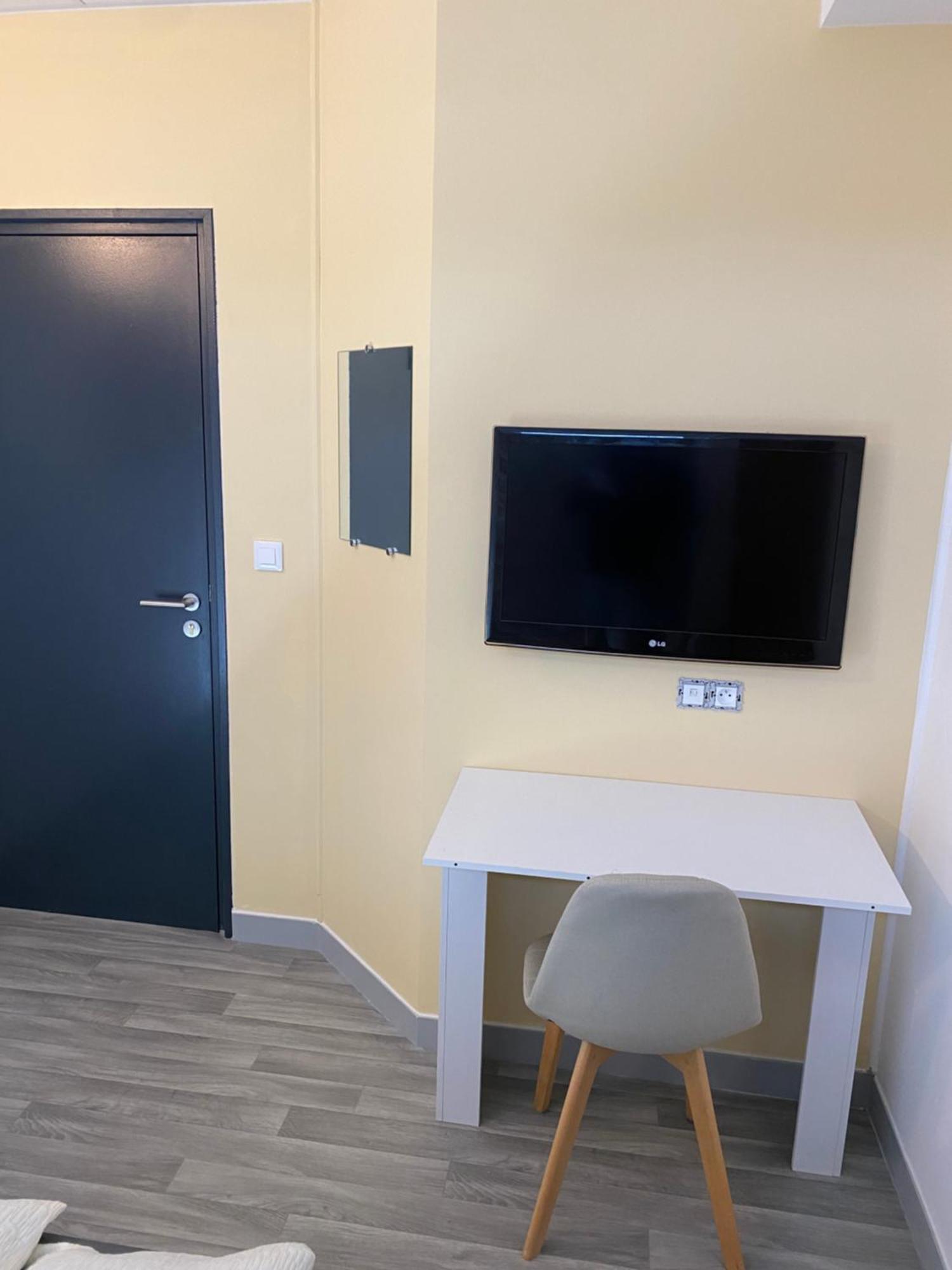 Appartel 76 Chambres Rouxmesnil-Bouteilles Zewnętrze zdjęcie